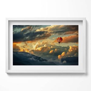 Obraz w białej ramie, Lot balonem między chmurami 60×40 cm 414223 Obraz w białej ramie, Lot balonem między chmurami 60×40 cm 414223